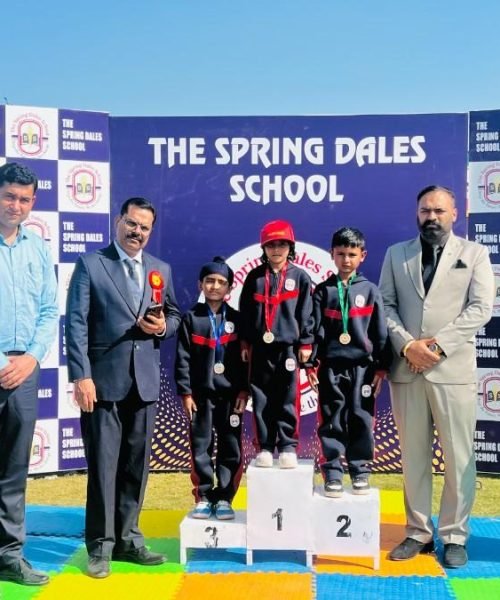 18.1stHoolaHoopwithballbackrace